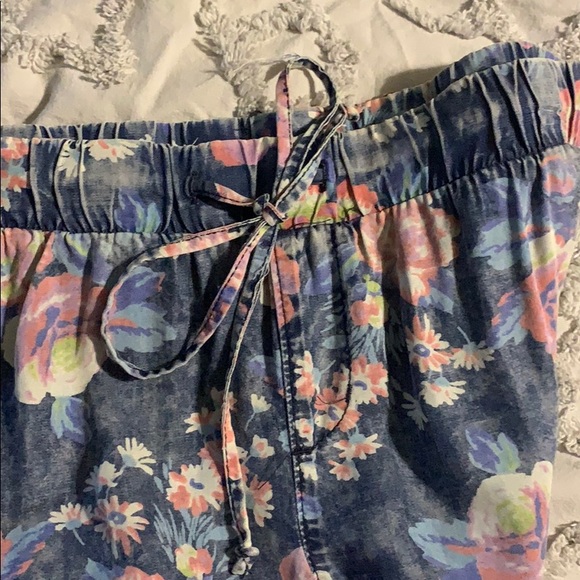 3/$25 Women’s pants NWT size 7/9 - Picture 3 of 8